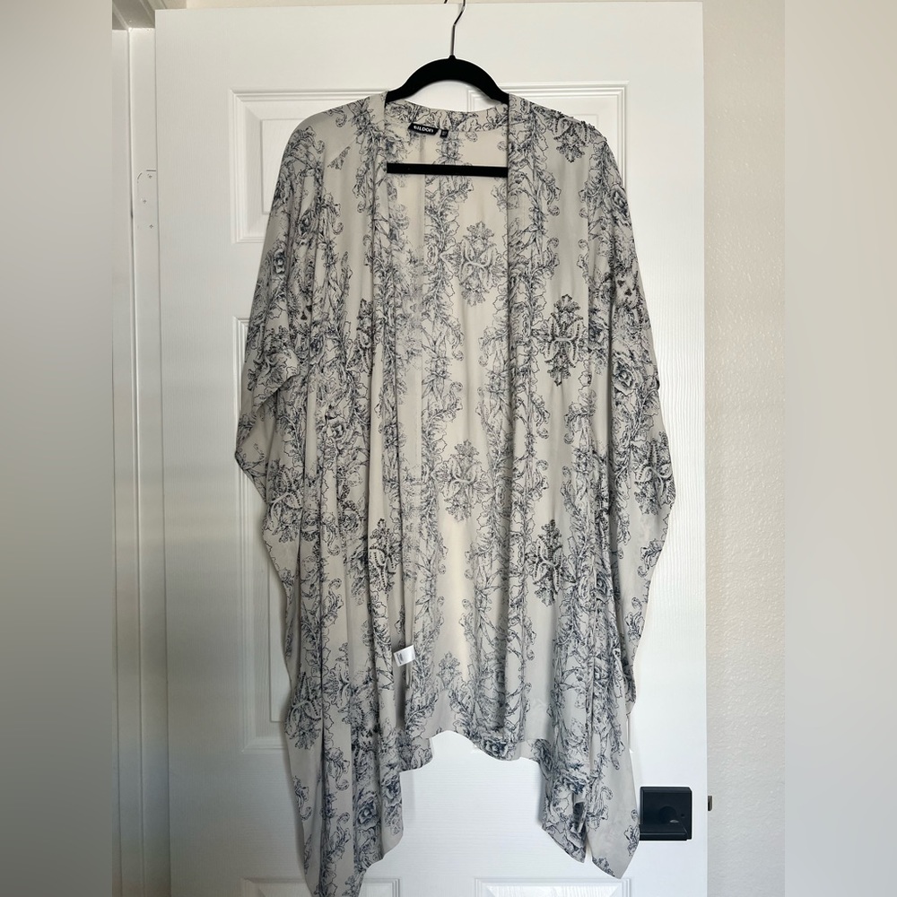 Tildon - Shawl or cover up